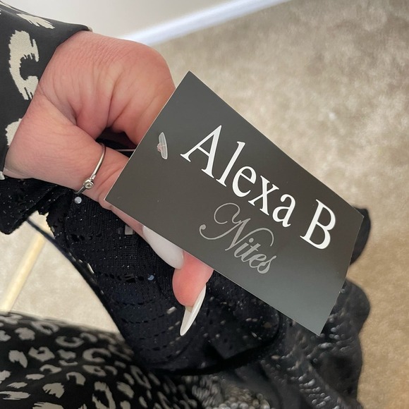 Alexa B Nites maxi evening gown dress black glitter sparkles V-neck formal SZ 14 - Picture 5 of 11